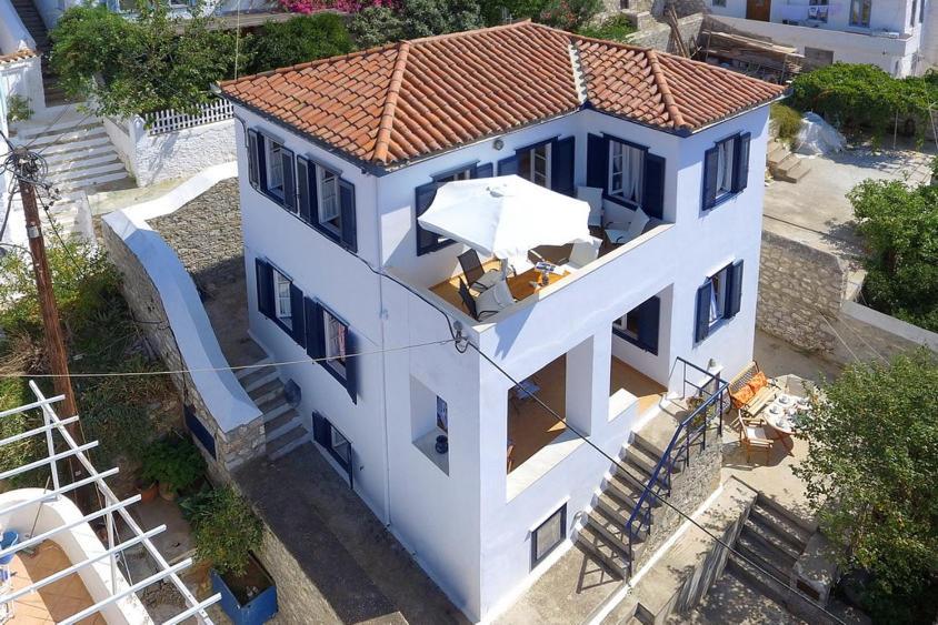 Options House Villa Hydra  Exterior photo